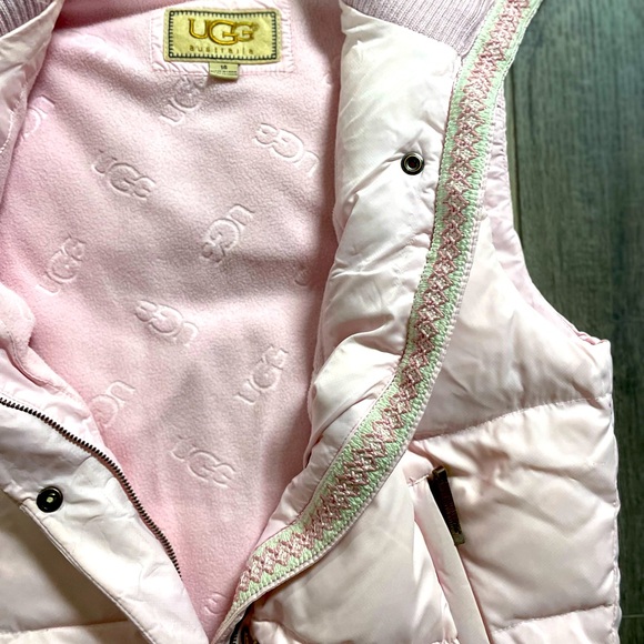 Youth Girls UGG pink puffer vest Size 14 - Picture 10 of 10